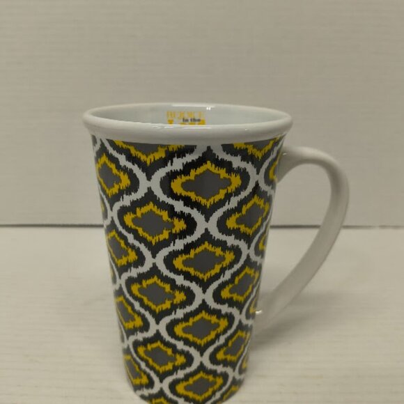 22 oz Mega Mug Psalms /Bible Verse Yellow 2015 Boston Warehouse Coffee Mug - Picture 2 of 7